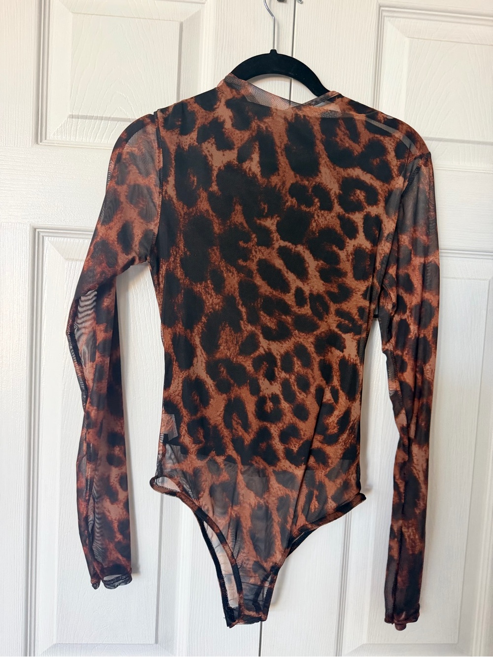 PrettyLittleThing Sheer Leopard Print Long Sleeve Bodysuit in Brown and Black - Picture 6 of 6